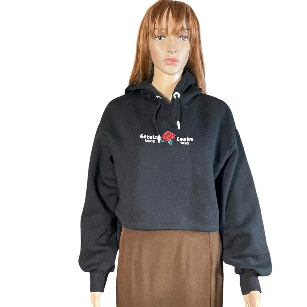 Bershka Cropped Black Hoodie Size M